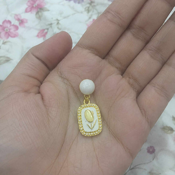 Divya E.
