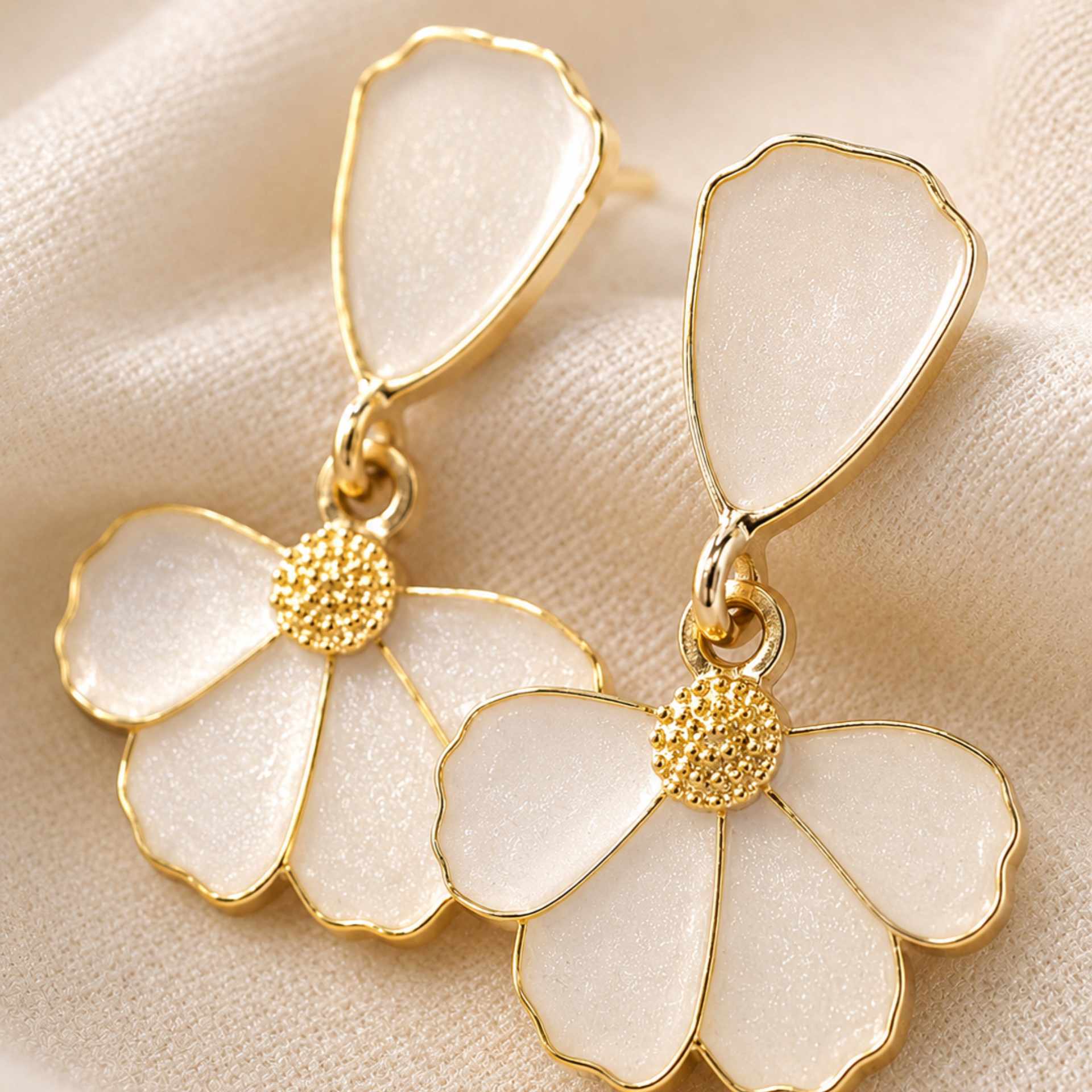 'Pankhudi' by Neroli Jewels