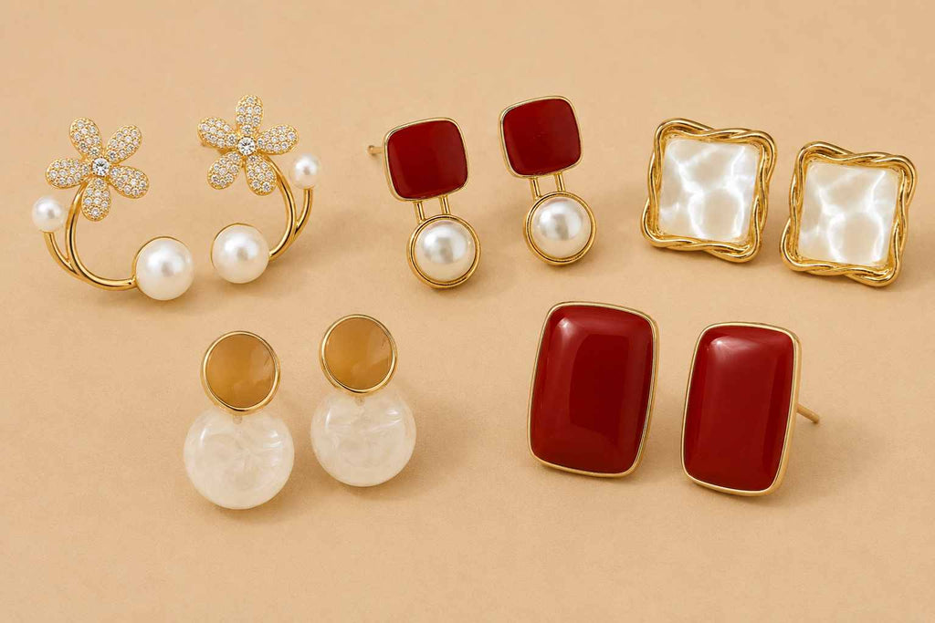 Get 5 Earrings for ₹599